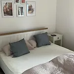 Famiglia Апартаменты *